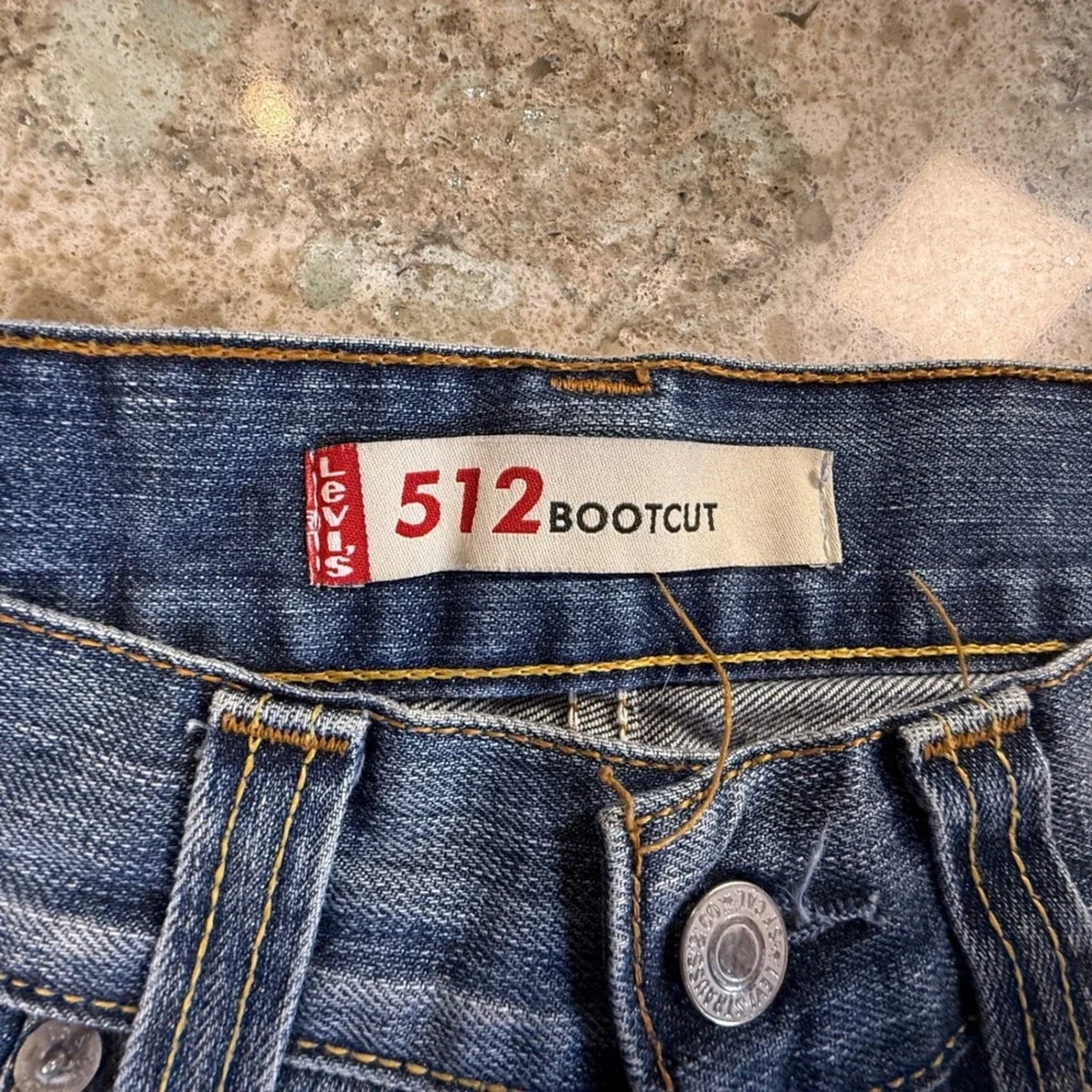 Levis 512 Blue Denim Cut Off Shorts Button Fly‎ Distressed Raw Hem W31 Womens